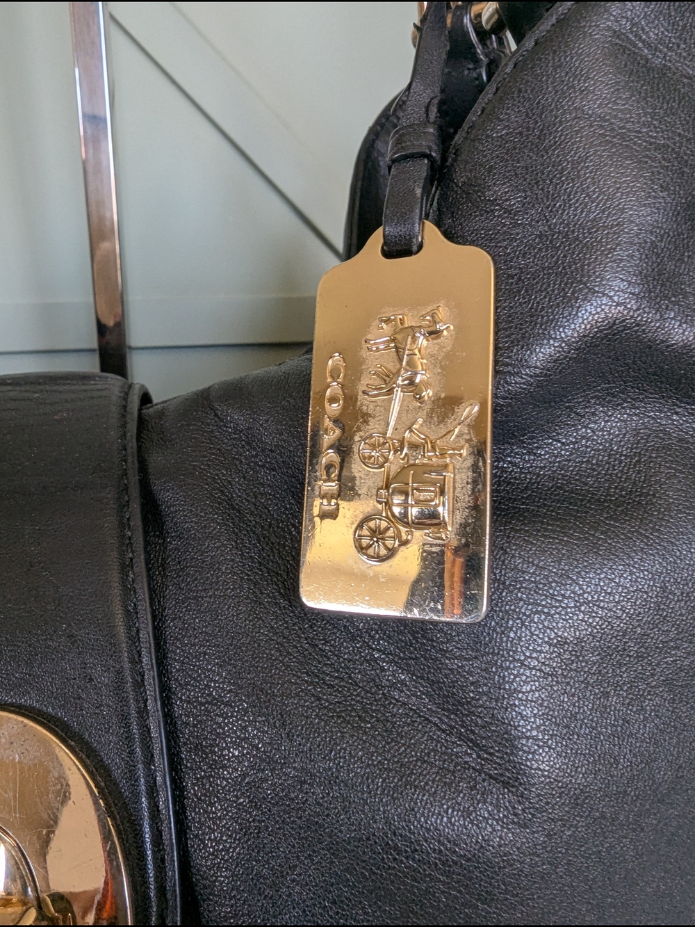 Coach Madison Carlyle Shoulder Bag in black smooth leather. - Picture 2 of 11